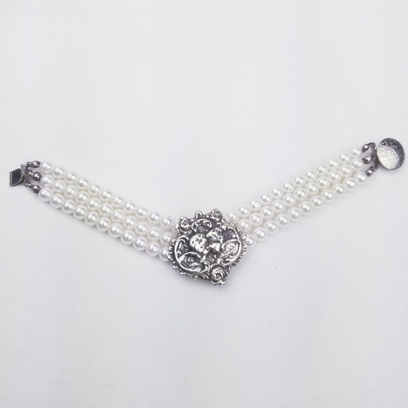 Artisan 925 SS & Faux Pearl Bracelet & Earrings - Picture 8 of 16